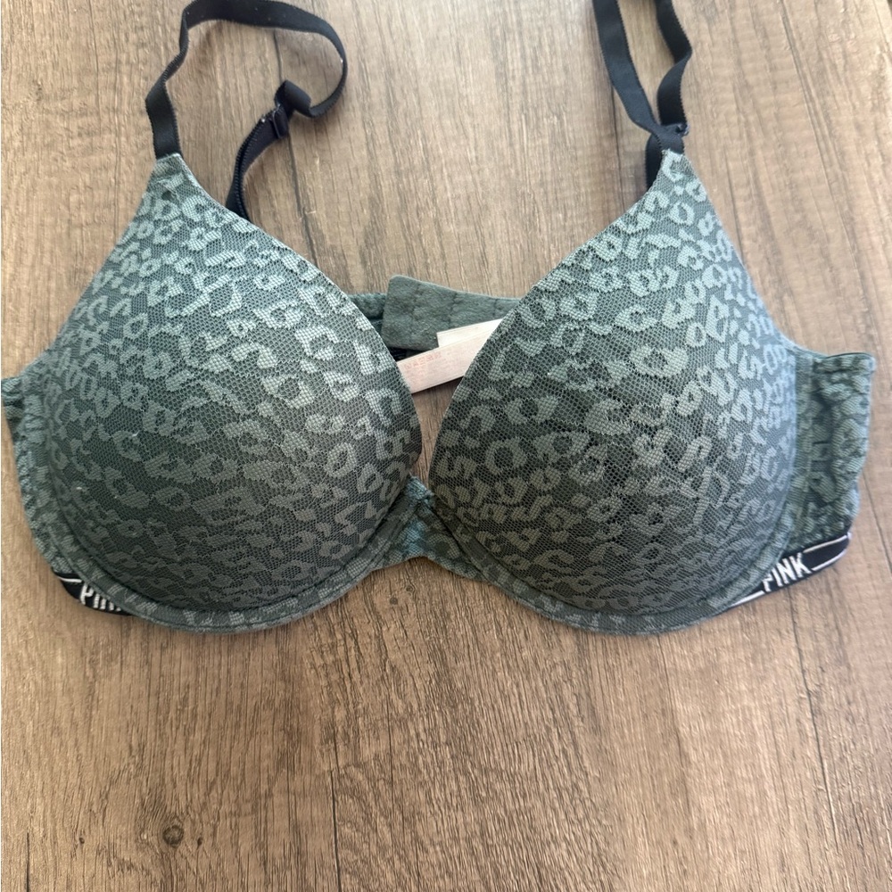 PINK Victoria's Secret Green Leopard Print Bra